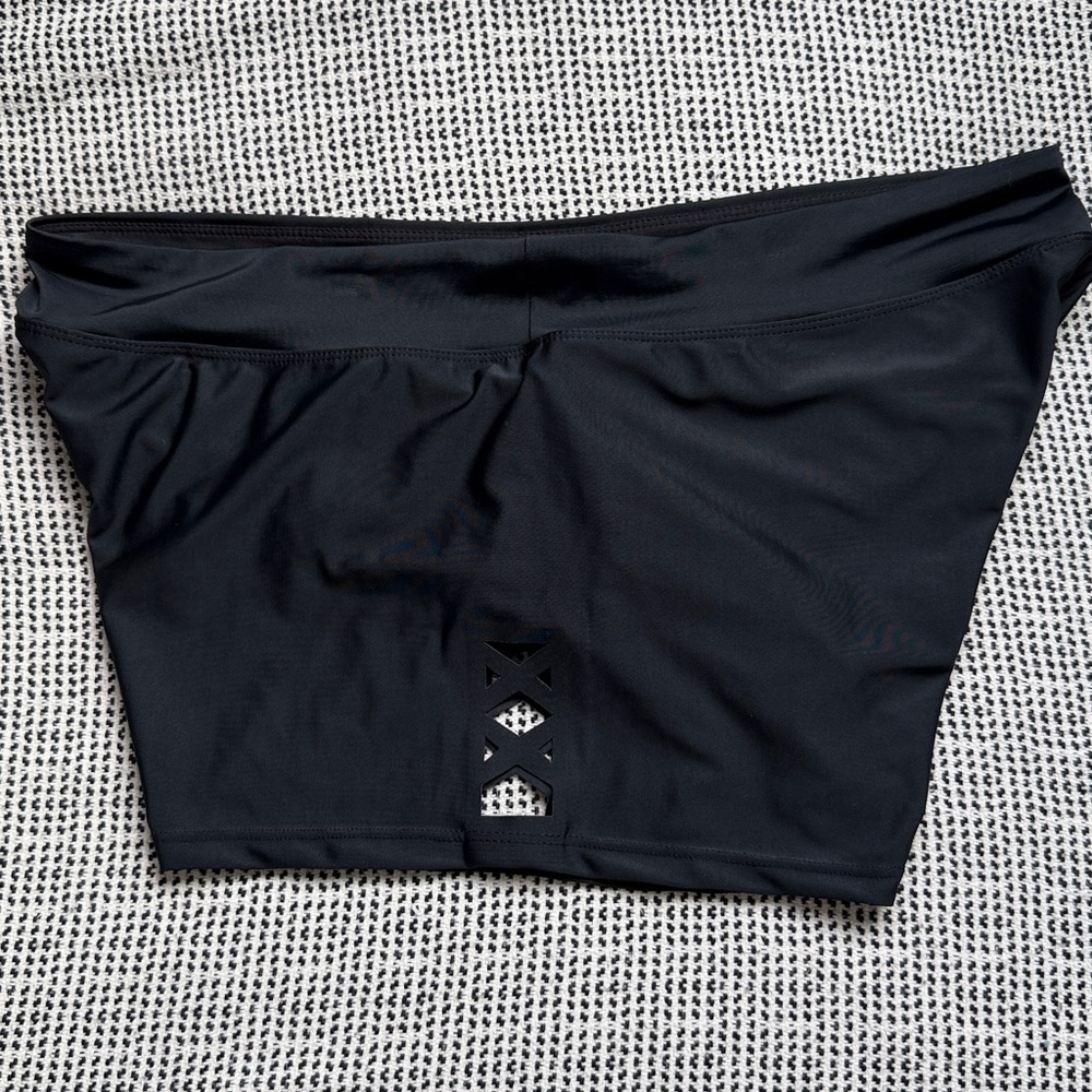 XL Black swim shorts. Never worn. From Big 5 Sports. Size 16.